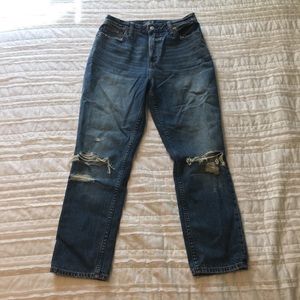 Abercrombie Destroyed Annie Girlfriend Jeans